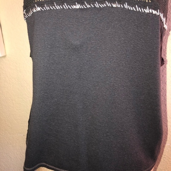 Free People We the Free Distressed Navy Tank Top with Stars & Raw Edge Sz Large - Picture 3 of 8